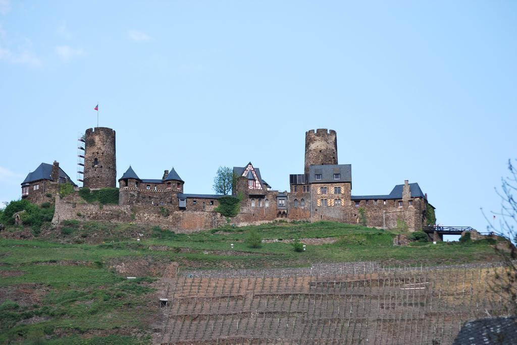 Moselschoen Das Ferienhaus Brodenbach Rom bilde